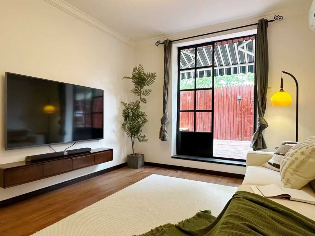 1br，10.8k，jing’an temple（line2/7)