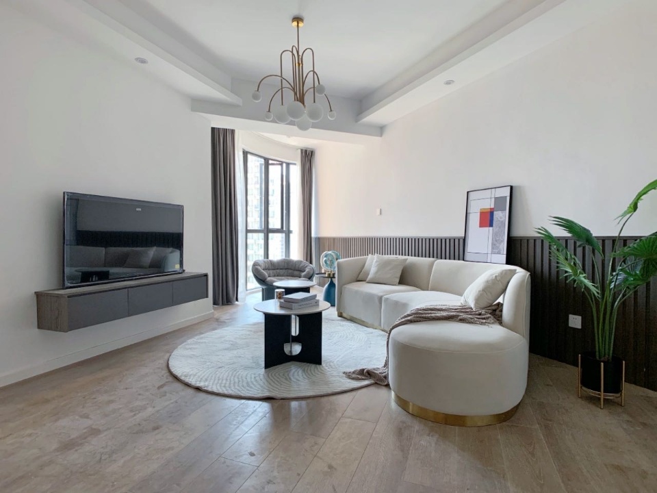 2br 2ba，17k，shanghai stadium（line4）