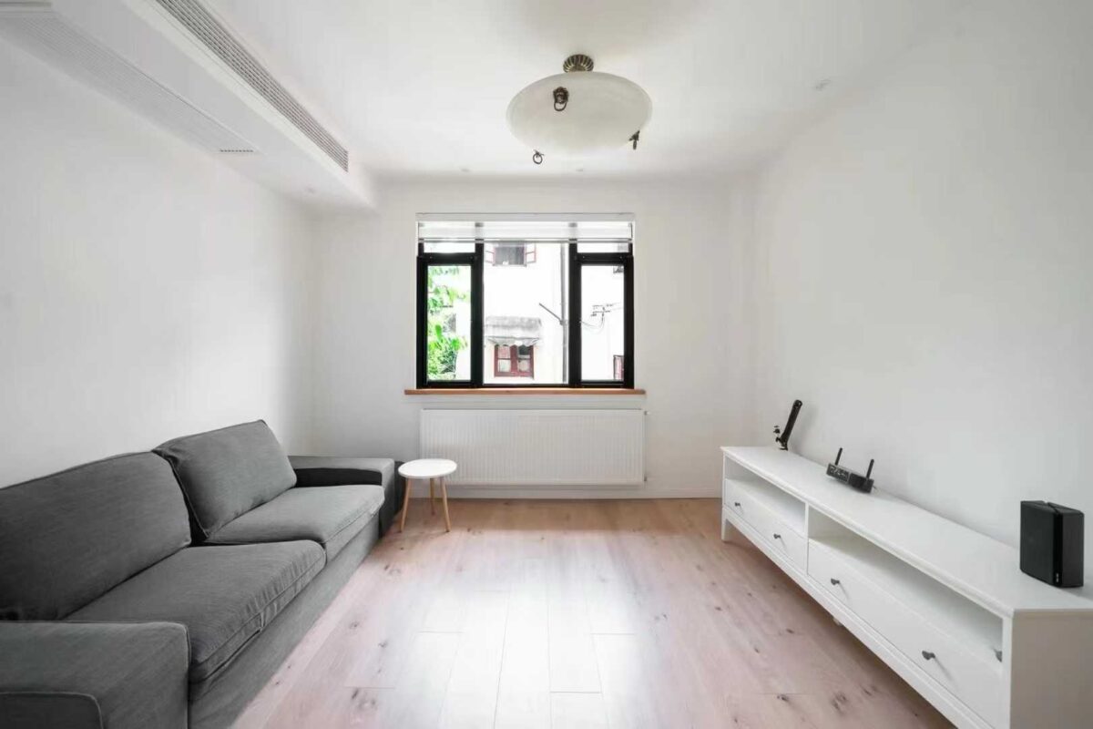 1br,9.2k,jing’an temple(line2/7)