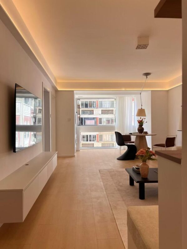 2br，18k，caoyang rd（line3/4/11/14）