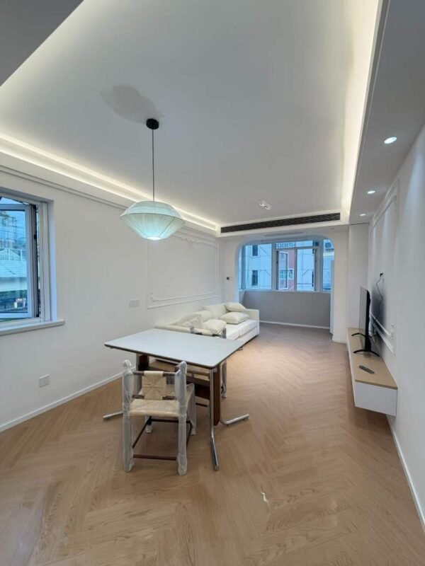 1br，8.8k，zhongshan park（line2/3/4)