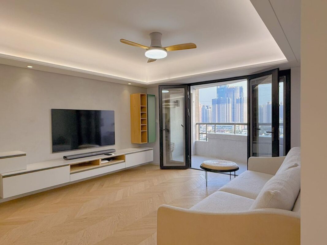 3br 2ba，28.8k，south Shaanxi rd（line1/10/12）