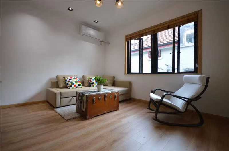 1br,9.8k,hengshan rd(line1)
